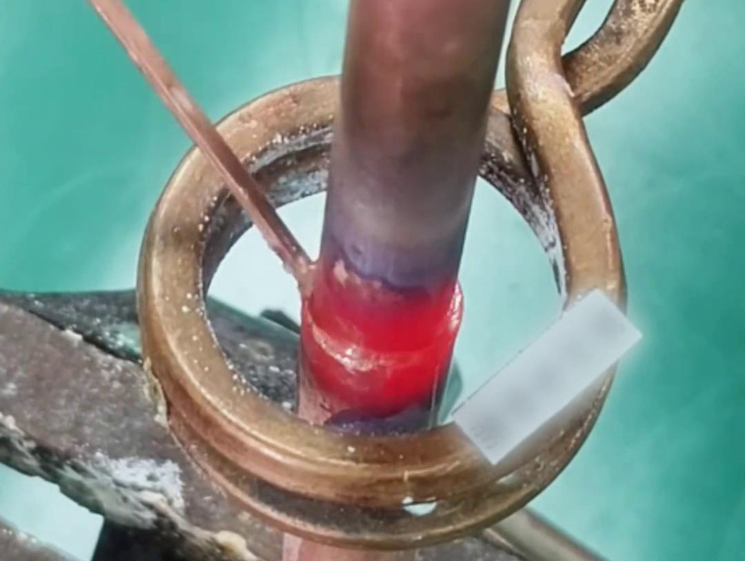 ?一臺機器就可以焊接各種規(guī)格的銅管焊接高頻機